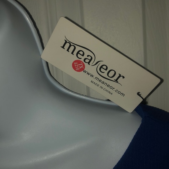 Plus size New with tags from JCPenney never worn - Picture 3 of 6